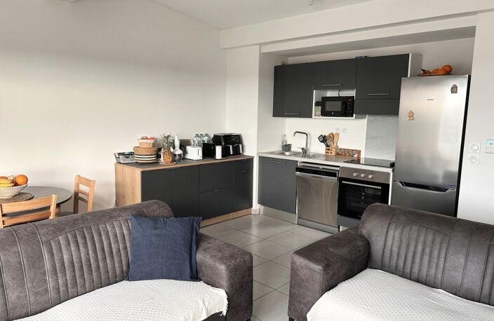 Appartement T3 terrasse et Parking — photo 3