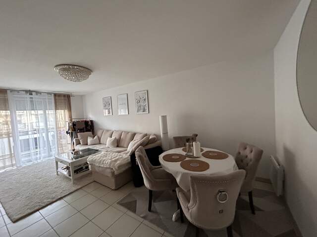 Appartement T4, 2 places de parking — photo du bien