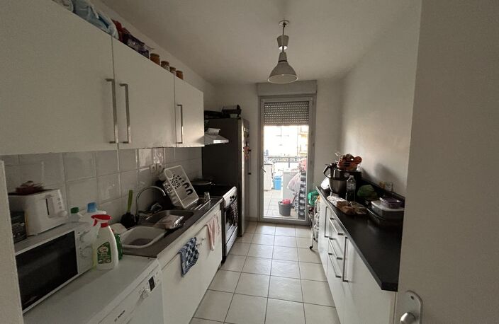 Appartement T4, 2 places de parking — photo 2