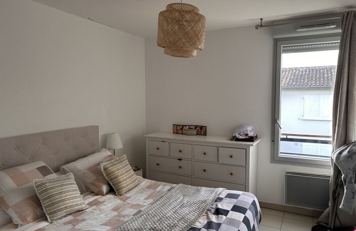 Appartement T4, 2 places de parking — photo 3