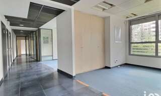 Commerce  181 m² à vendre à Mulhouse (68100)