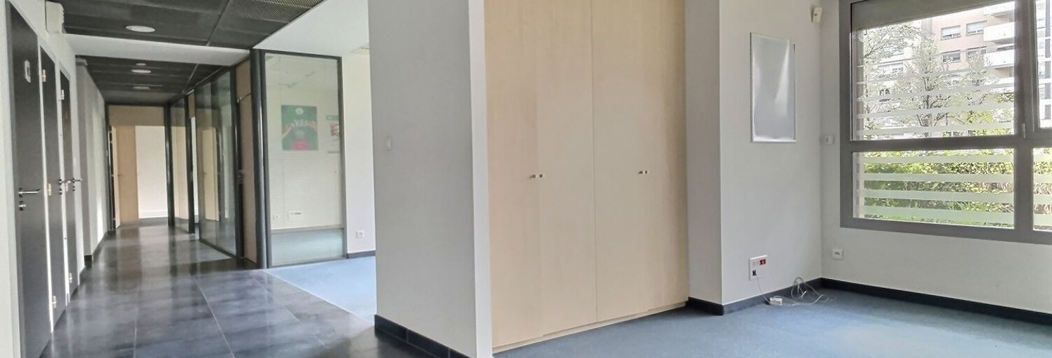 Commerce  181 m² à vendre à Mulhouse (68100)