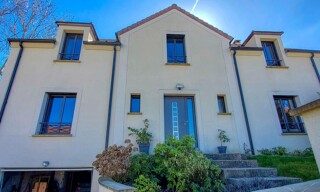 Maison 8 Pièces 222 m² à vendre à Orgeval (78630)