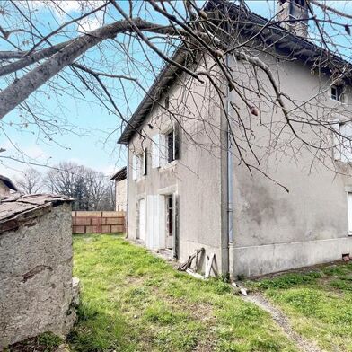 Maison 5 pièces 77420 €