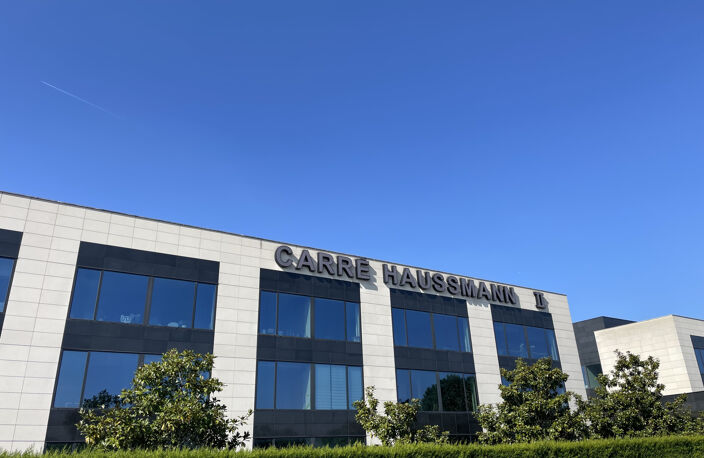 113 m2 LIEUSAINT - CARRE HAUSMANN II - BUREAUX DE STANDING — photo 2