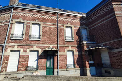 Immeuble  142000 €