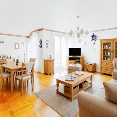 Appartement 4 pièces 284000 €