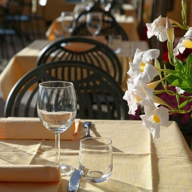 Commerce  323300 €