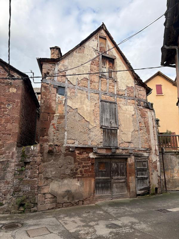 Villa / Maison  T2 à vendre Marcillac-Vallon 12330