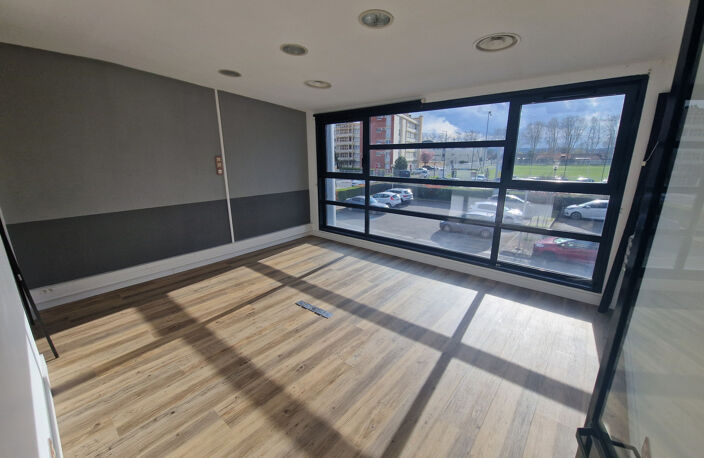 AUTERIVE-Local commercial 150 m2 — photo 4
