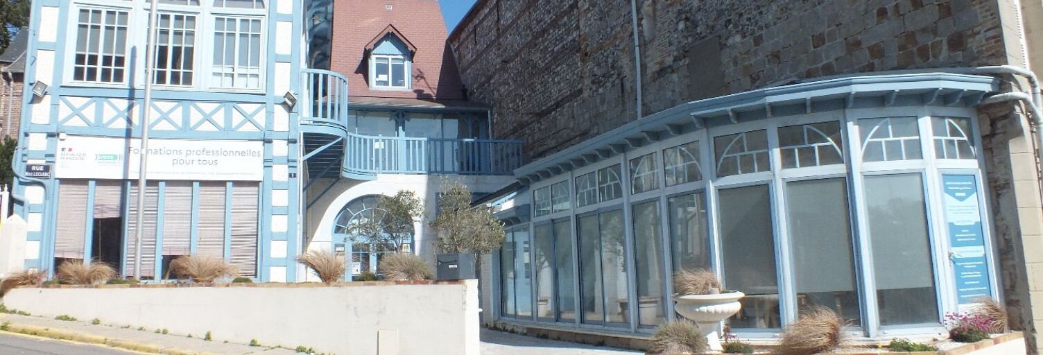 Maison 10 Pièces 301 m² à vendre à Saint-Valery-en-Caux (76460)