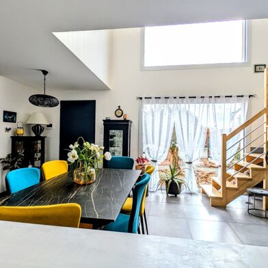 Maison 5 pièces 382000 €