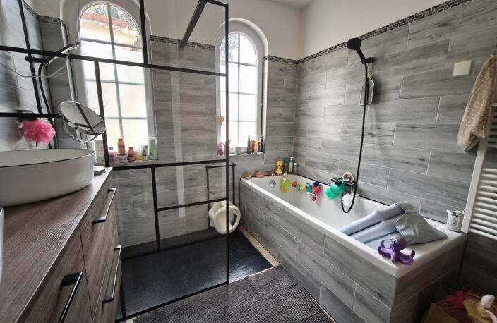 Maison  T3 + DEPENDANCES  - SPA  -  EXCLUSIVITE — photo 5