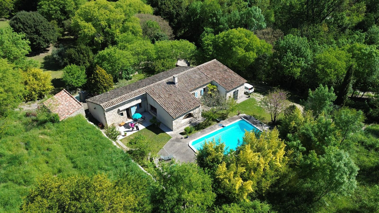 Villa / Maison  T7 à vendre Saint-Mathieu-de-Tréviers 34270