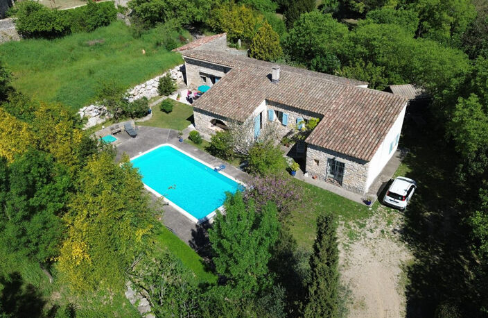 ANCIENNE BERGERIE 160M2 SUR UN TERRAIN DE 1300M2 — photo 2