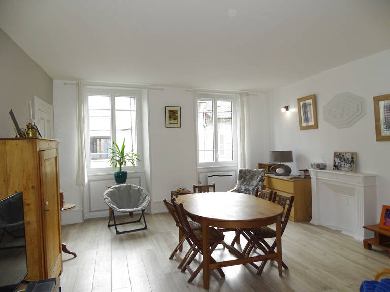 Appartement T4 rénové avec terrasse couverte. — photo 1