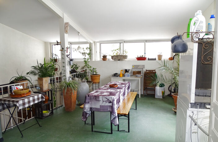 Appartement T4 rénové avec terrasse couverte. — photo 3