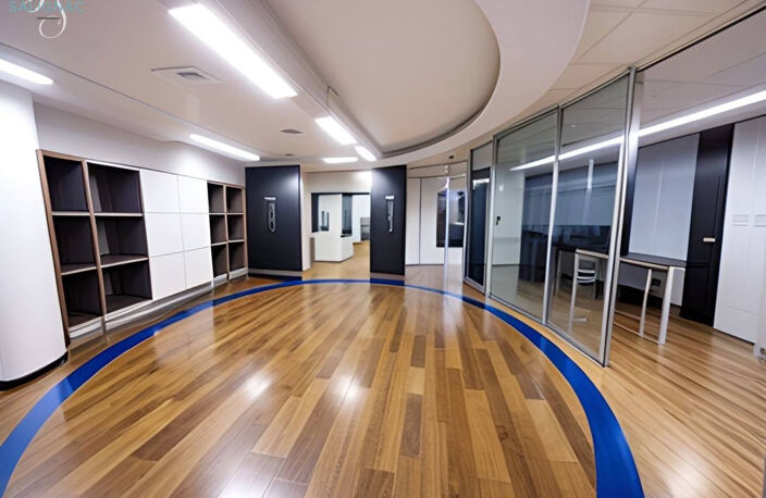 LOCAUX DE BUREAUX OU D'ACTIVITES QUARTIER GARE BOURG EN BRES — photo 2