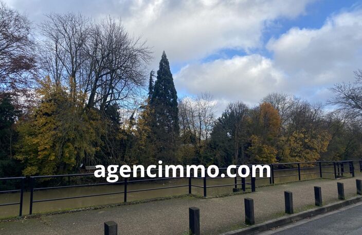 MAISON MODERNE SUR BORD DE MARNE — photo 2