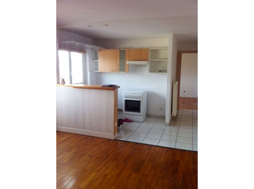 À Vendre – Appartement Spécial Investisseur – F2 Dernier Étage