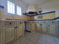 Villa plain-pied 96 m² avec jardin et garage. — photo 3