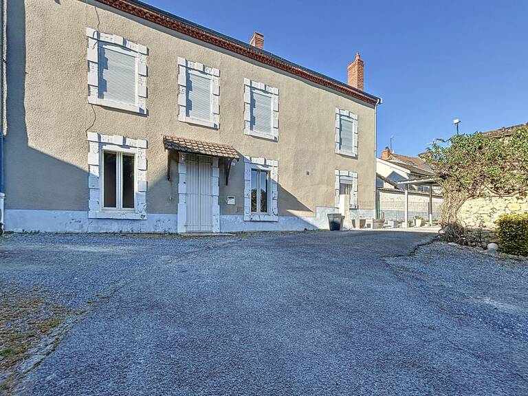 CHARMANTE MAISON SPACIEUSE AVEC JARDIN ET DÉPENDANCES  À 25 — photo 1