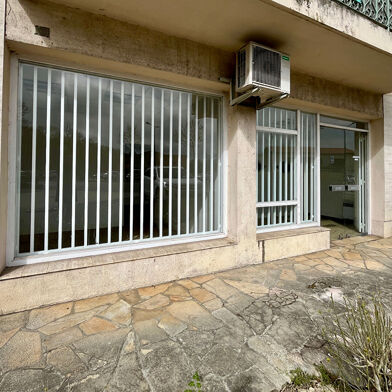 Commerce 3 pièces 57700 €