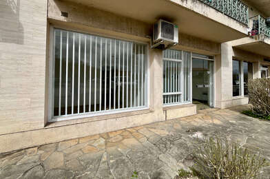 Commerce 3 pièces 55500 €