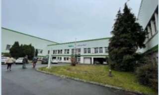 Local industriel 10 Pièces 26000 m² à louer à Angoulême (16000)