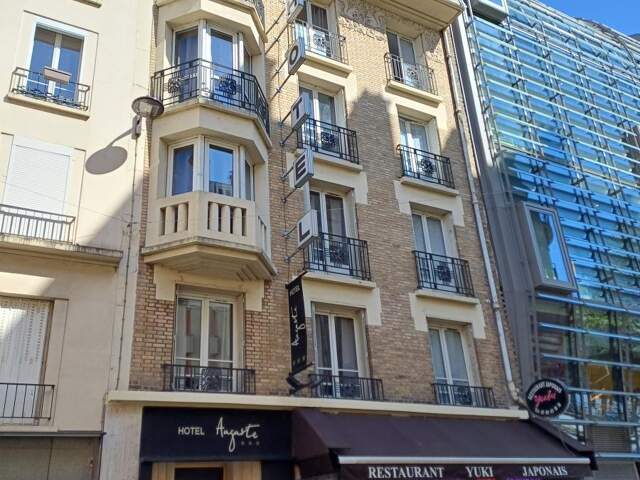 Immeuble à Paris 15 — photo du bien
