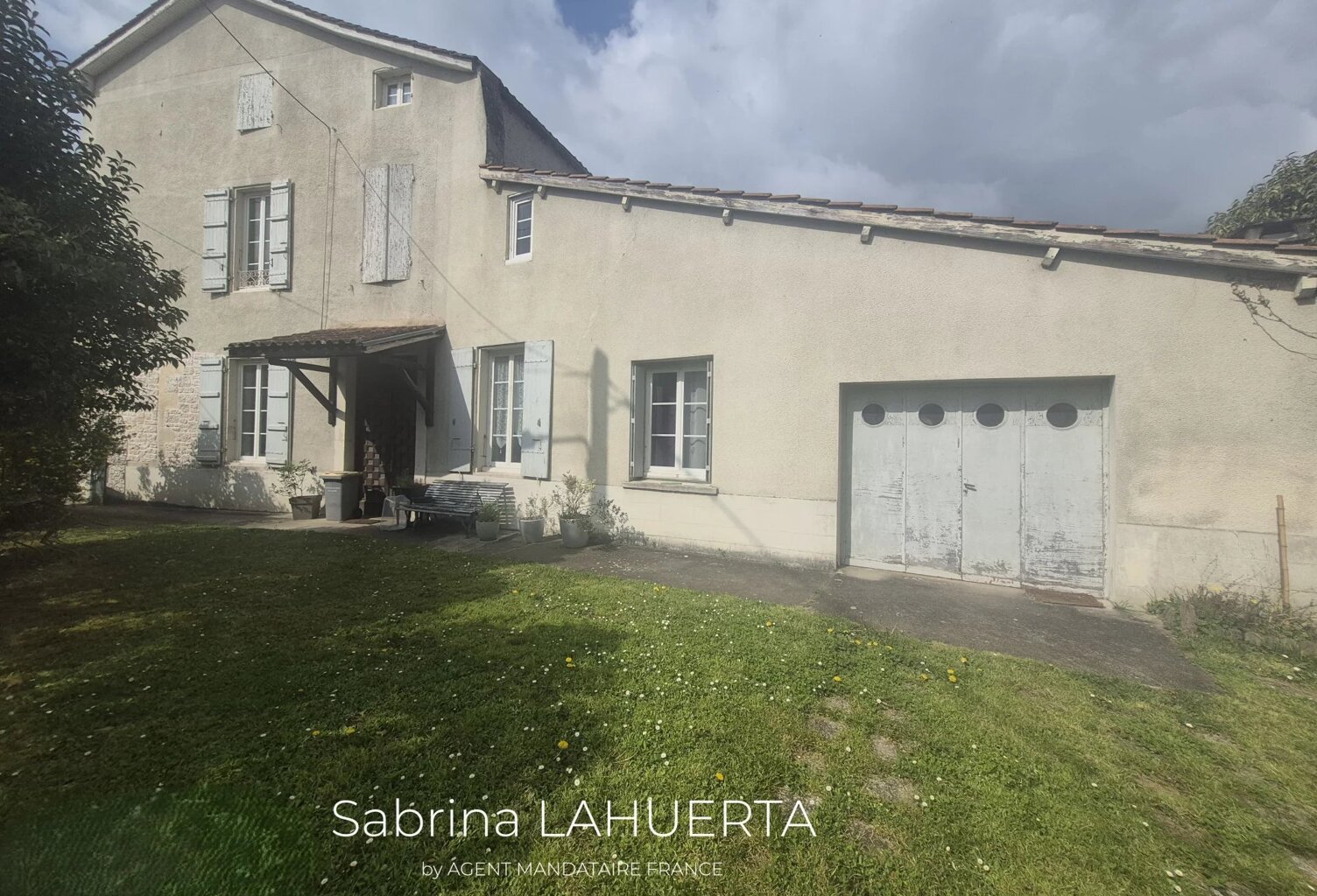 EXCLUSIVITÉ - MAISON DE VILLE À RÉNOVER — photo 1