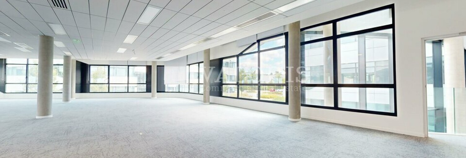 Bureau  2210 m² à louer à Champagne-au-Mont-d'Or (69410)