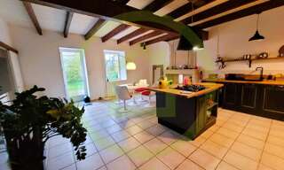 Maison 7 Pièces 236 m² à vendre à Saint-Bonnet-sur-Gironde (17150)