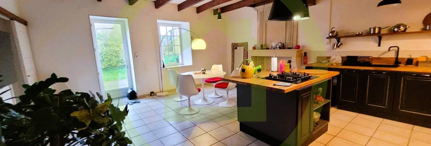 Maison 7 Pièces 236 m² à vendre à Saint-Bonnet-sur-Gironde (17150)