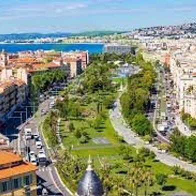 Commerce  142500 €