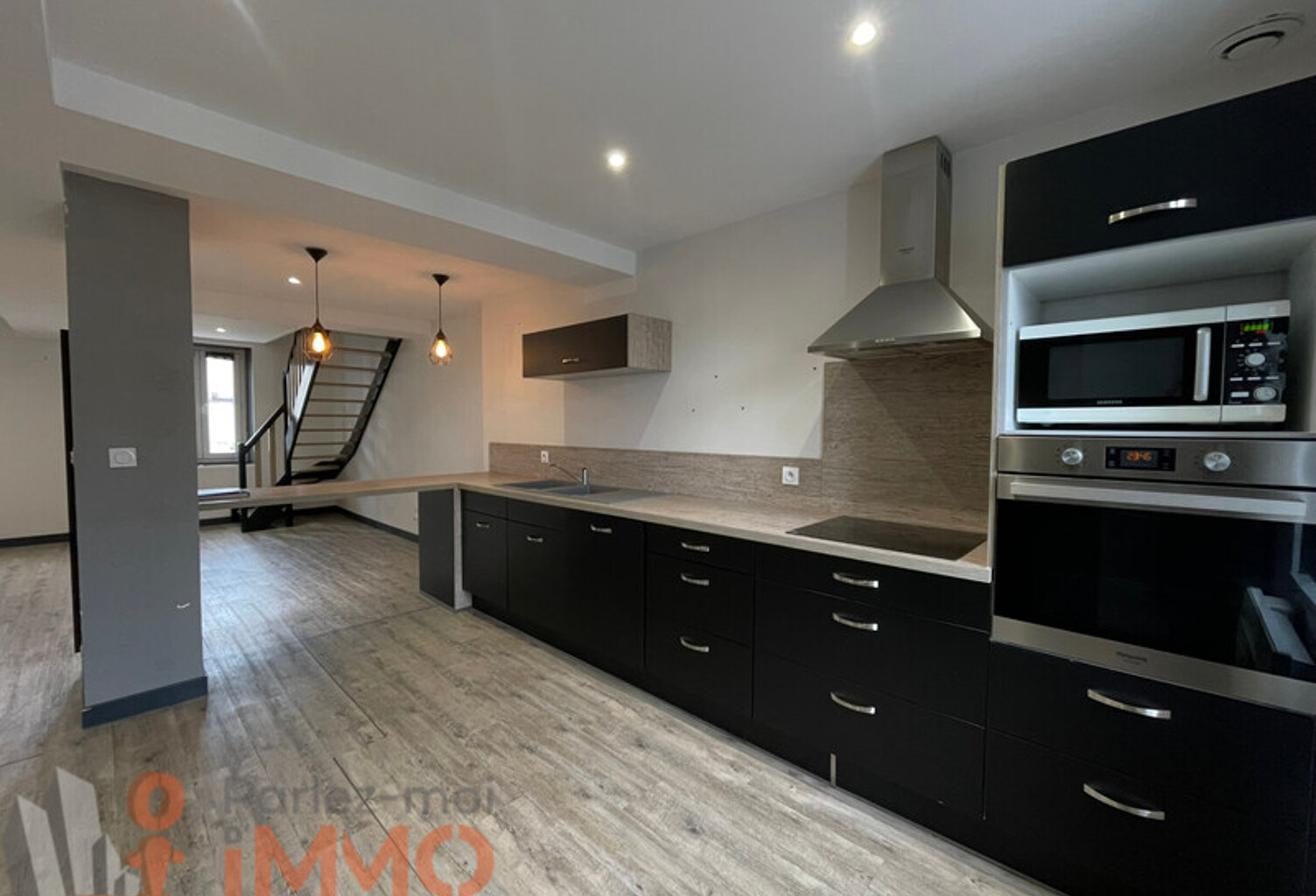Duplex — photo 1