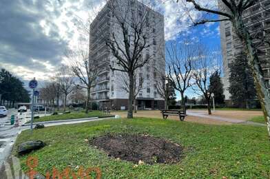 Appartement 5 pièces 218000 €