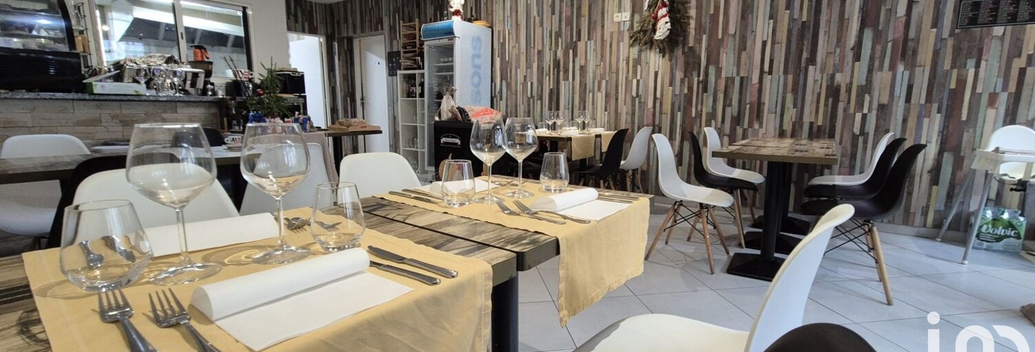 Commerce  67 m² à vendre à Hauts de Bienne (39400)