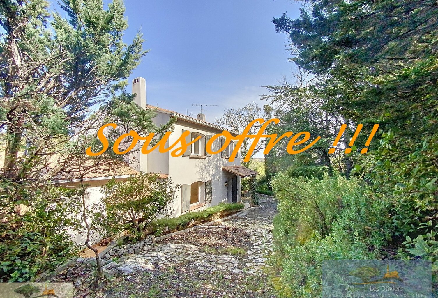 Villa — photo 1