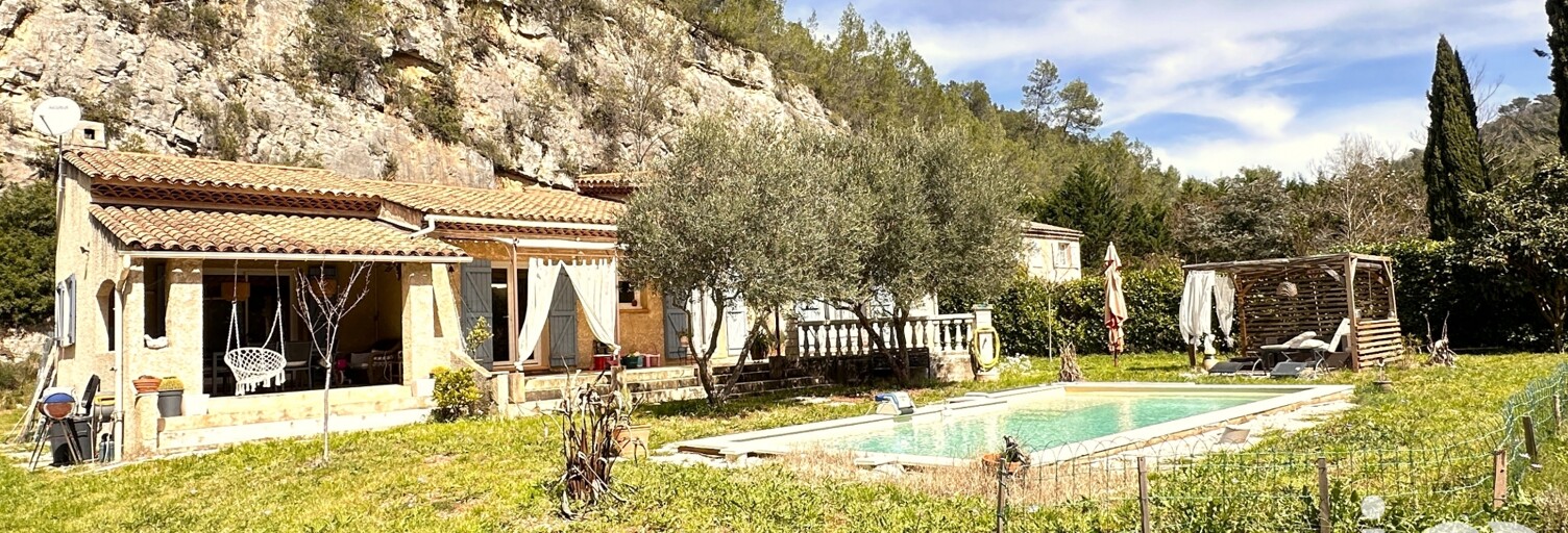 Maison 5 Pièces 105 m² à vendre à Solliès-Toucas (83210)