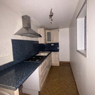 Maison 3 pièces 560 €