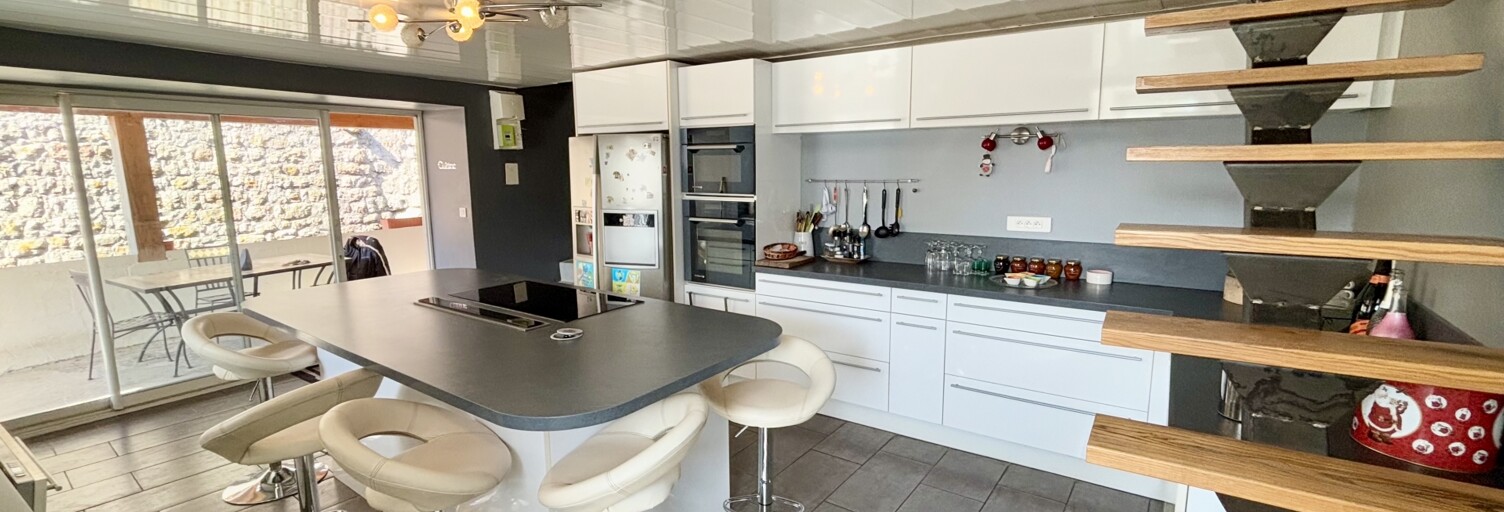 Maison 5 Pièces 114 m² à vendre à Labastide-sur-Bésorgues (07600)