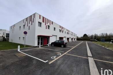 Commerce  625000 €