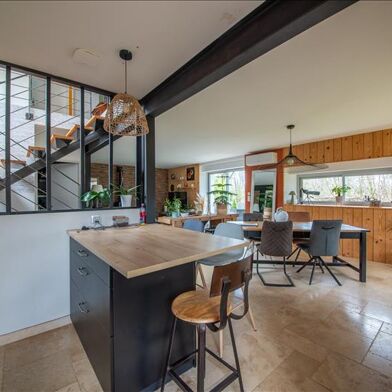 Maison 5 pièces 299999 €