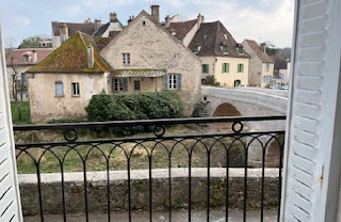 Maison de ville en bourdure de l'Armançon - SEMUR EN AUXOIS — photo 4