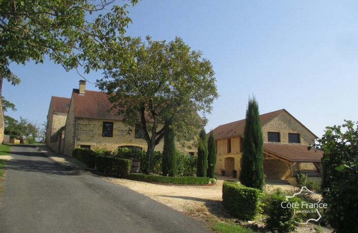 DORDOGNE-SARLAT LA CANEDA:  ENSEMBLE IMMOBILIER DE GITES — photo 2