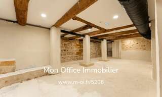 Local industriel 3 Pièces 180 m² à vendre à Aix-en-Provence (13100)