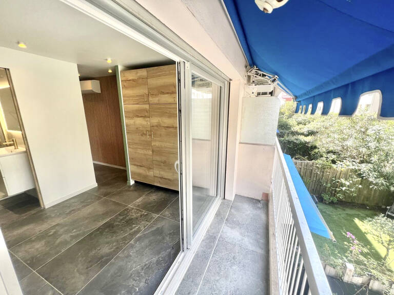 CANNES BASSE CALIFORNIE APPARTEMENT 21M2 REFAIT A NEUF PROCH — photo 1