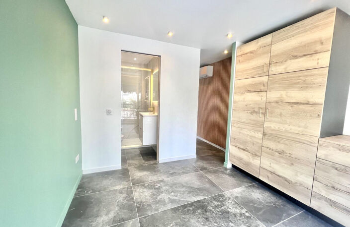 CANNES BASSE CALIFORNIE APPARTEMENT 21M2 REFAIT A NEUF PROCH — photo 3