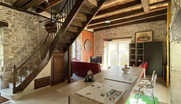 Propri&eacute;t&eacute; 5 pièces  à vendre Salles-la-Source 12330